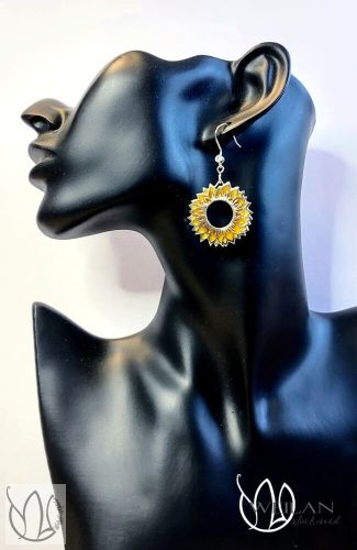 Flora - Napraforgóvirág ezüst tűzzománc szett viselése