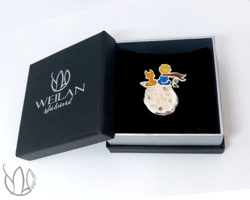 A kis herceg - ezüst tűzzománc kitűző Weilan díszdobozban