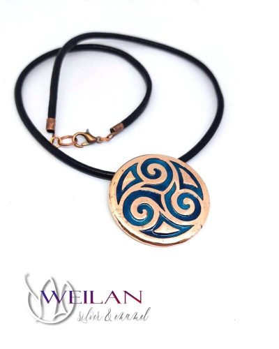 Triskelion bronz tűzzománc medál 