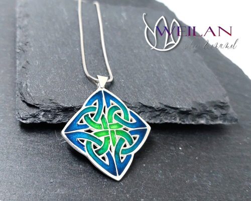 Vatis ezüst tűzzománc medál