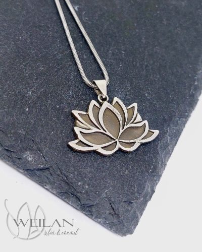 Lótusz ezüst medál