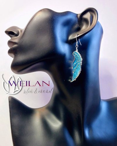 Angyalszárny - ezüst tűzzománc fülbevaló viselése