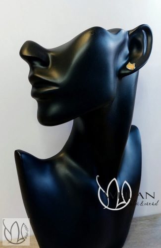 Karnevál - Cicafej ezüst tűzzománc fülbevaló viselés