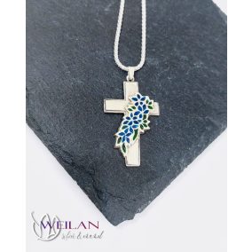 Tűzzománcozott virágfüzérrel díszített ezüst kereszt medál