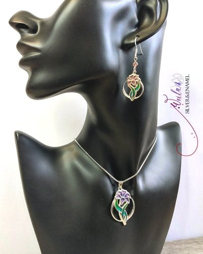 Flora - Liliom ezüst tűzzománc szett viselése