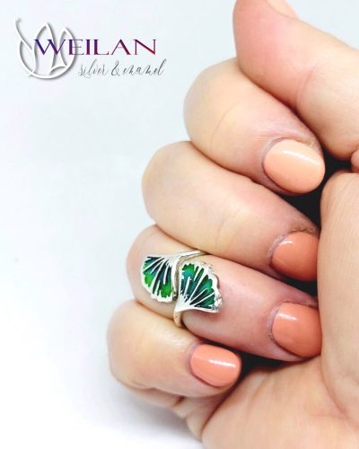 Leaf - Ginkgo Biloba - ezüst tűzzománc gyűrű viselése