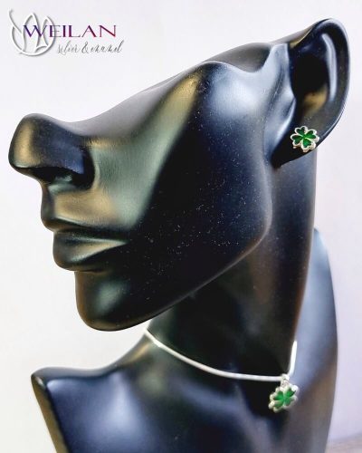 Négylevelű lóhere ezüst tűzzománc szett viselése