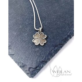 Négylevelű lóhere ezüst medál