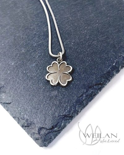 Négylevelű lóhere ezüst medál