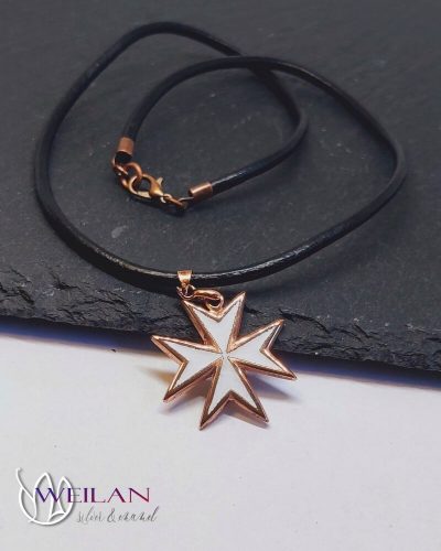 Tűzzománcozott bronz Máltai kereszt medál