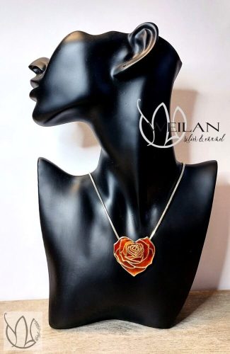 my Valentine - Rózsaszív ezüst tűzzománc medál viselése