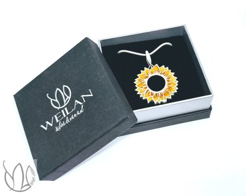 Flora - Napraforgóvirág ezüst tűzzománc szett viselése