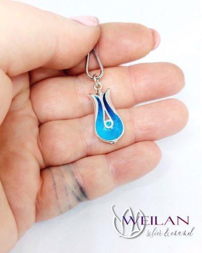 Pántlika - ezüst tűzzománc medál cirkóniával, kis méret