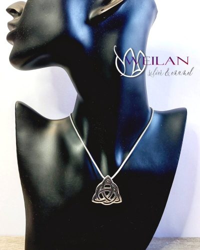 Trinity ezüst tűzzománc szett viselése